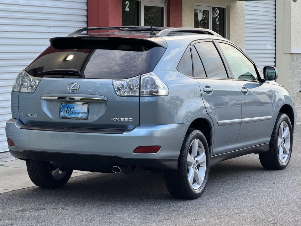 2005 Lexus RX 2nd Gen - Image 9 of 31