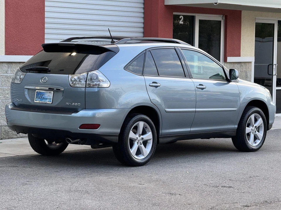 2005 Lexus RX 2nd Gen - Image 10 of 31