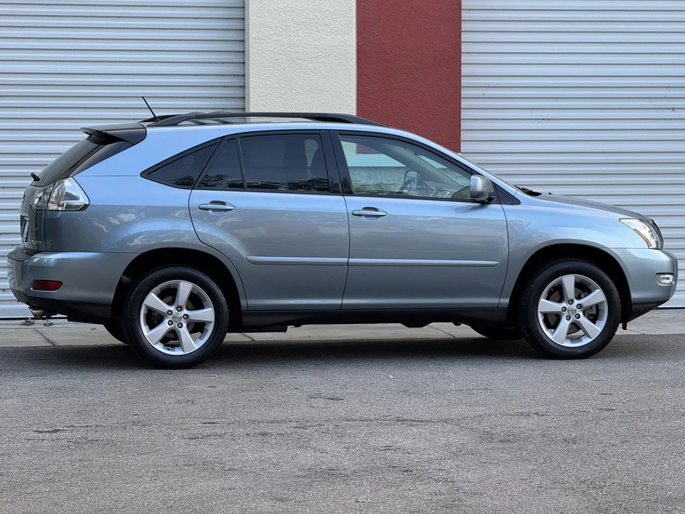 2005 Lexus RX 2nd Gen - Image 12 of 31