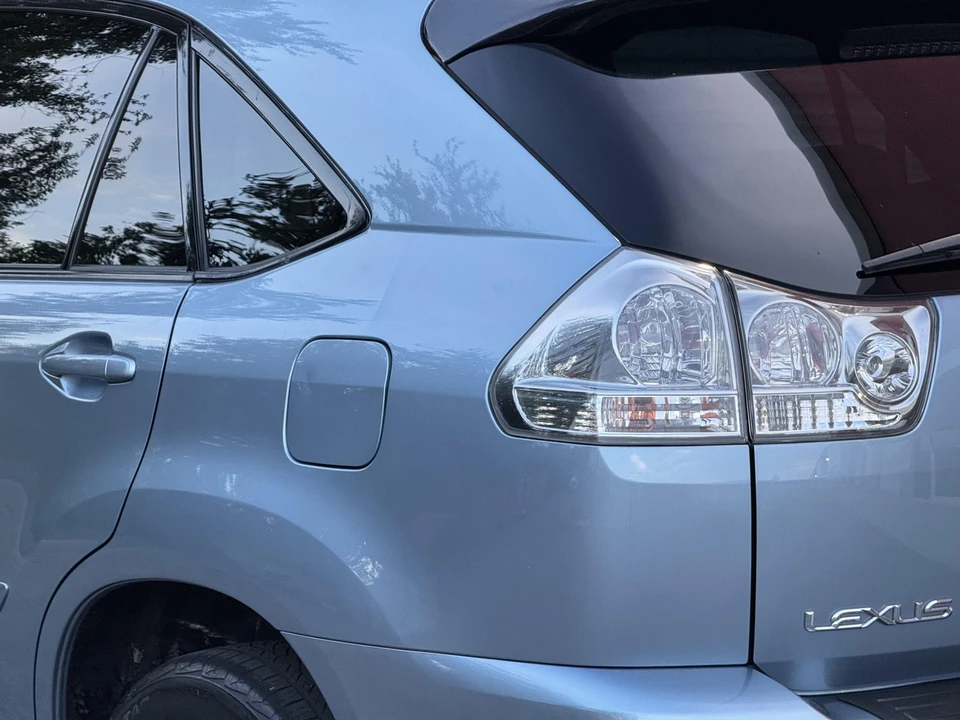 2005 Lexus RX 2nd Gen - Image 26 of 31