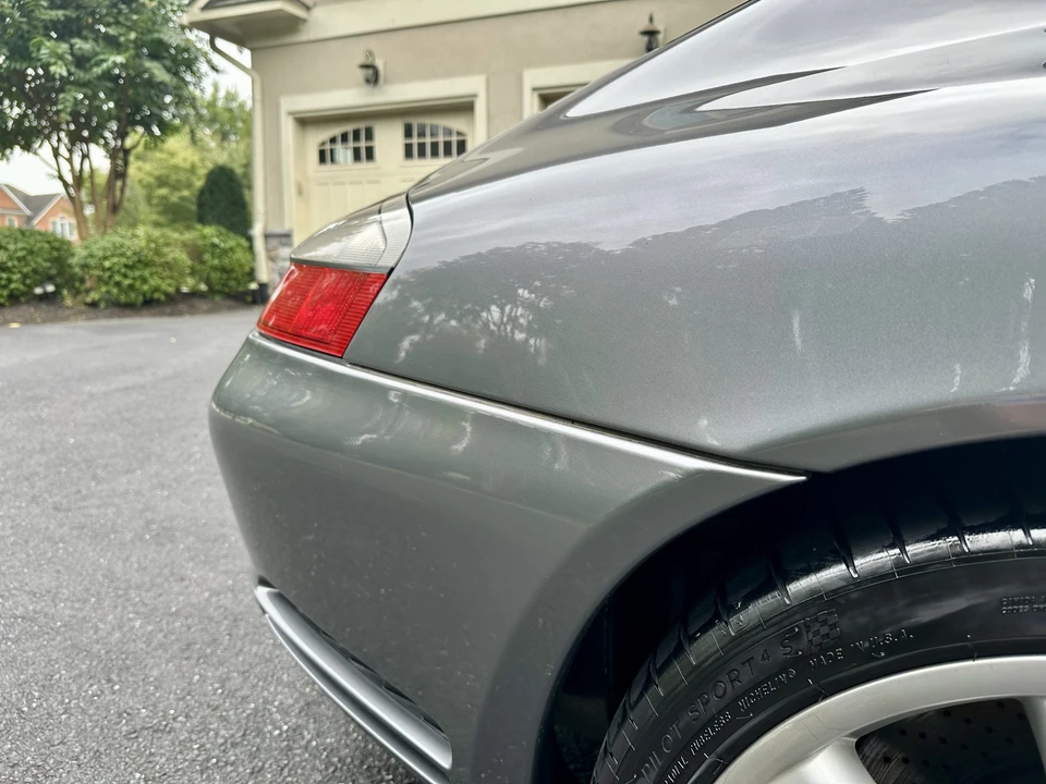 2005 Porsche 996 Carrera 4S - Image 15 of 31