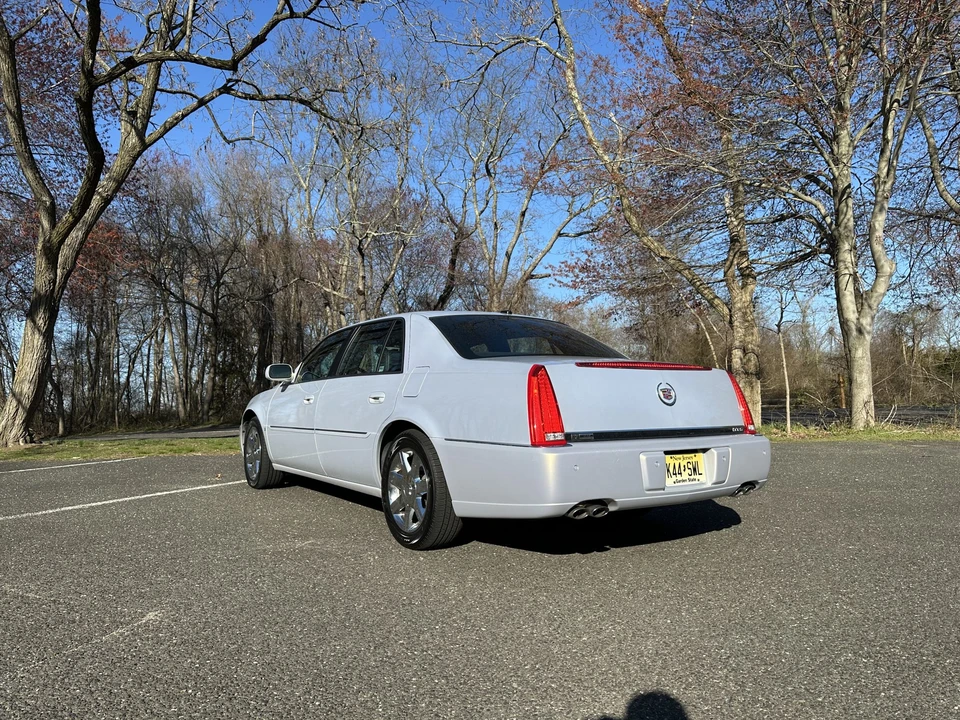 2006 Cadillac DTS - Image 17 of 31
