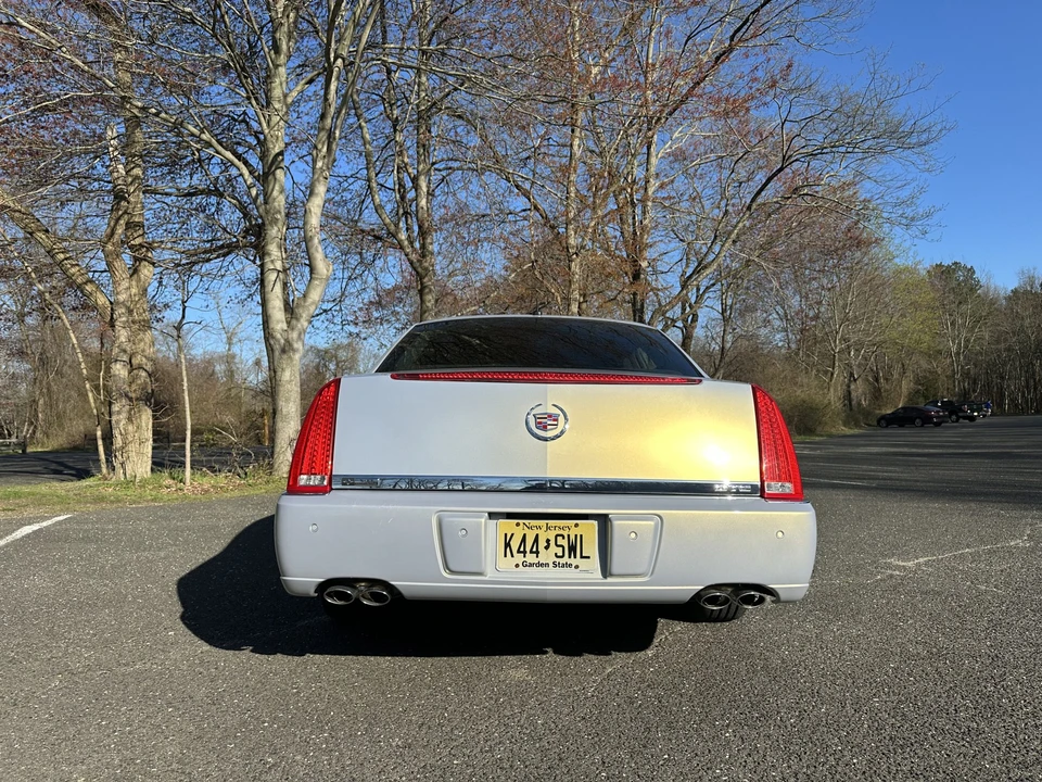 2006 Cadillac DTS - Image 16 of 31