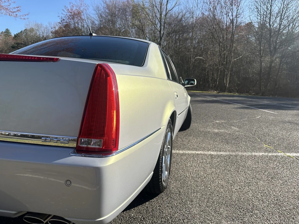 2006 Cadillac DTS - Image 30 of 31
