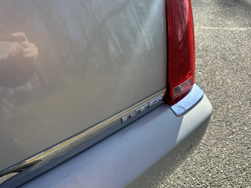 2006 Cadillac DTS - Image 29 of 31
