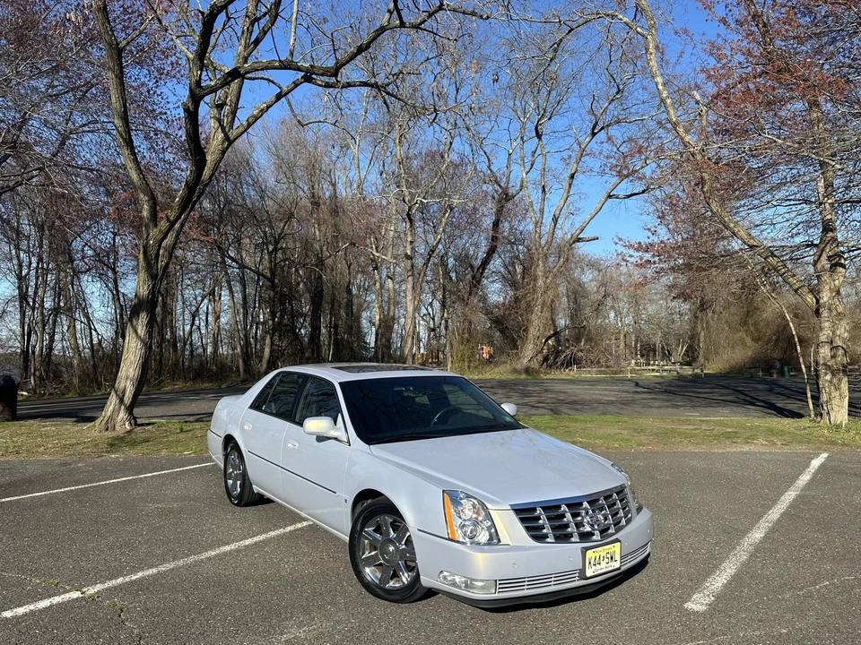 2006 Cadillac DTS - Image 6 of 31