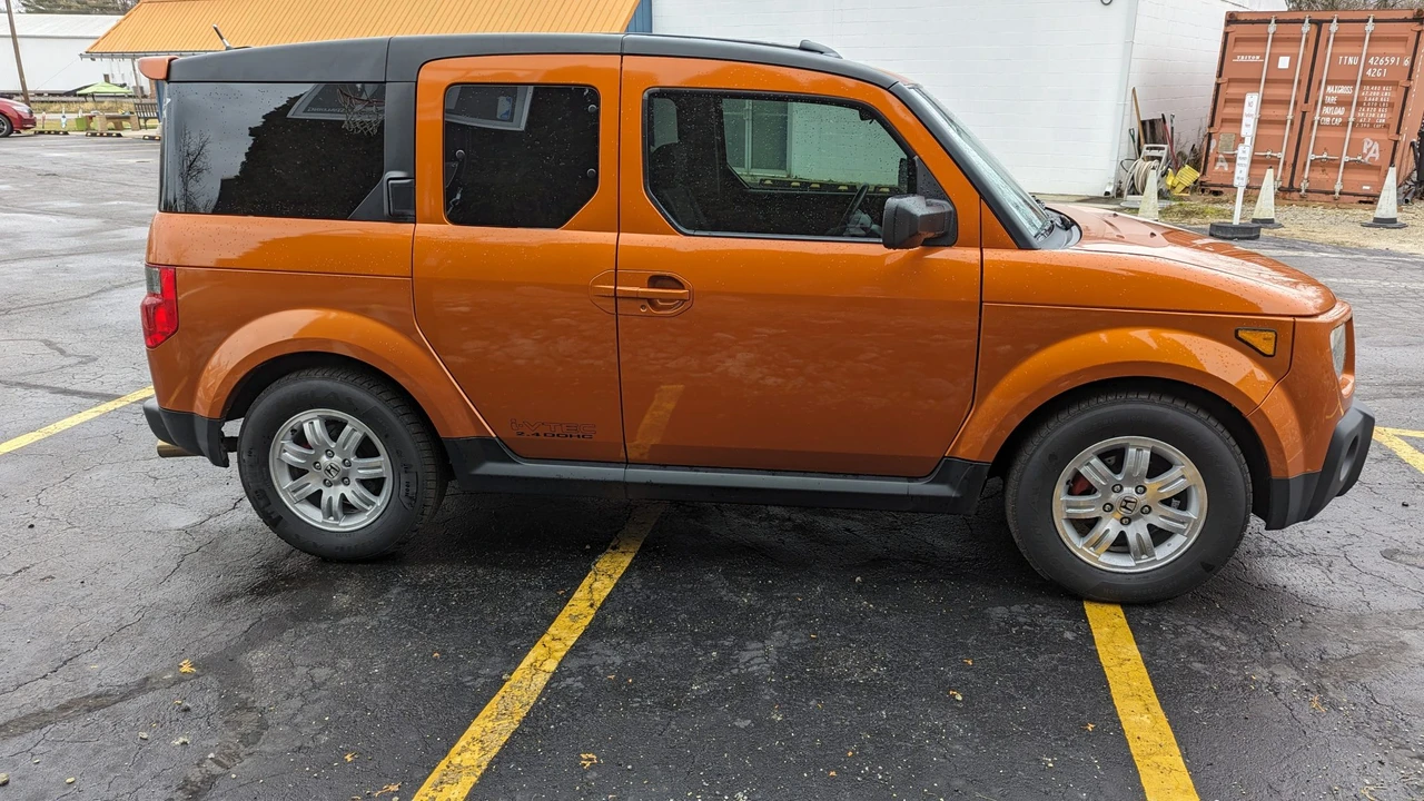 2006 Honda Element - Image 4 of 31