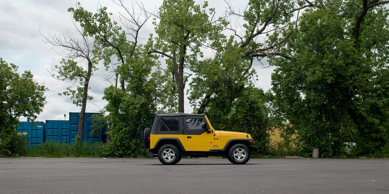 2006 Jeep TJ Wrangler - Image 21 of 31