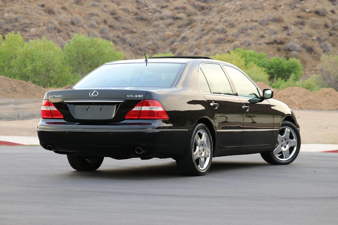 2006 Lexus LS 3rd Gen - Image 11 of 31