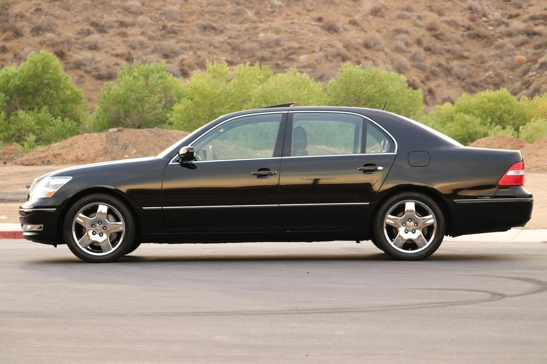 2006 Lexus LS 3rd Gen - Image 18 of 31