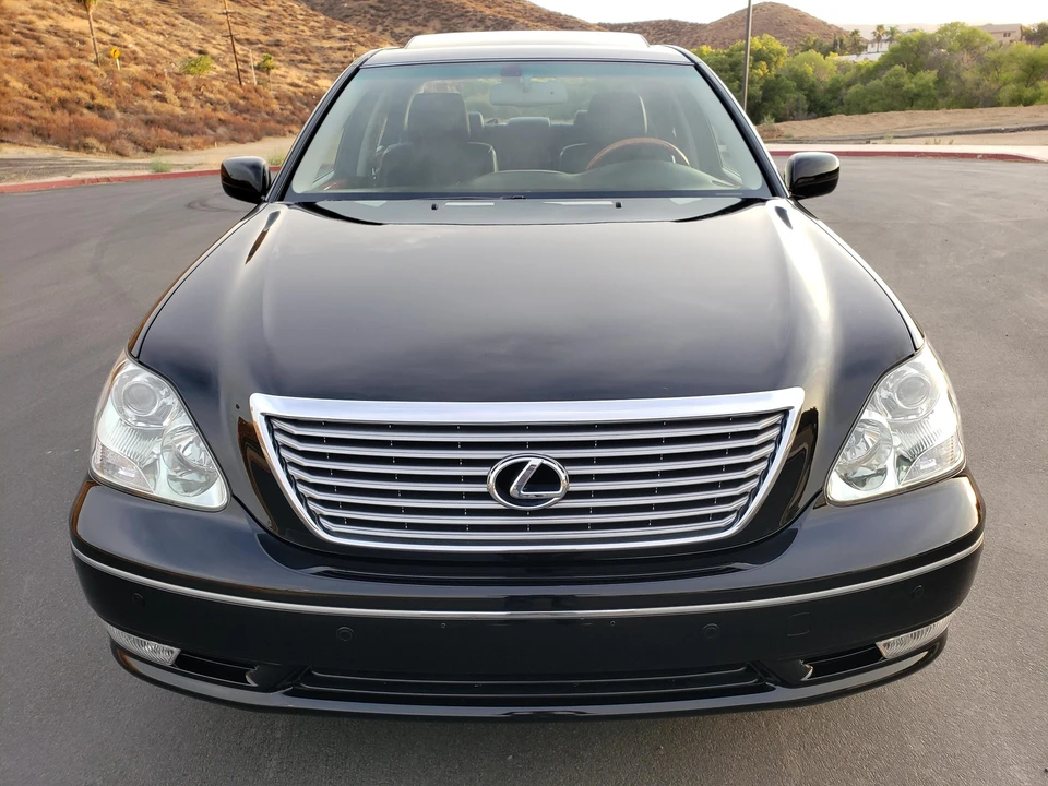 2006 Lexus LS 3rd Gen - Image 22 of 31