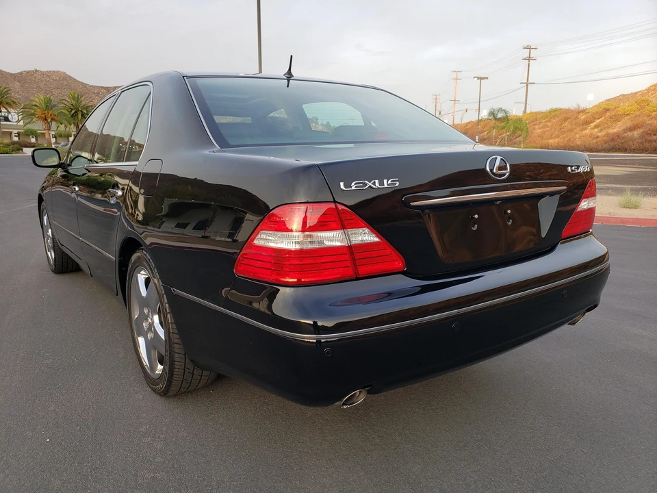2006 Lexus LS 3rd Gen - Image 28 of 31