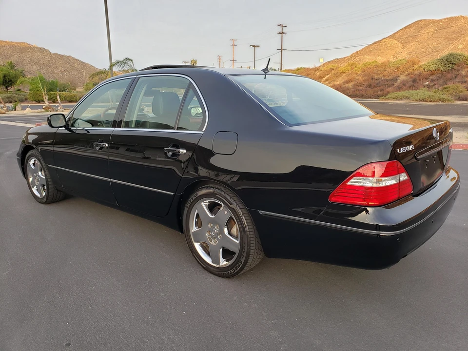 2006 Lexus LS 3rd Gen - Image 29 of 31
