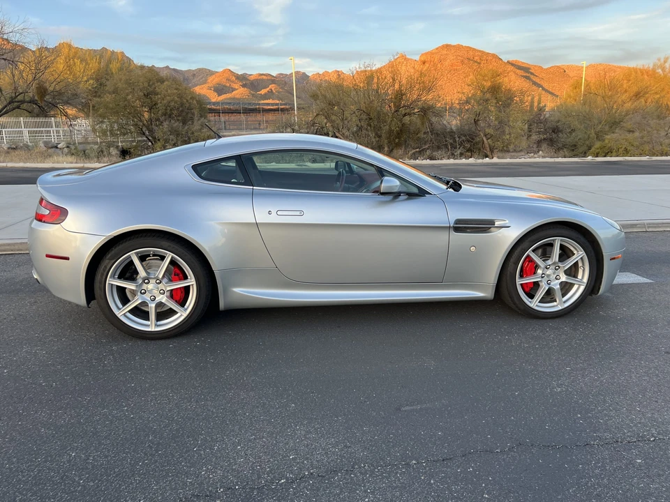 2007 Aston Martin V8 Vantage (2006-2017) - Image 28 of 31