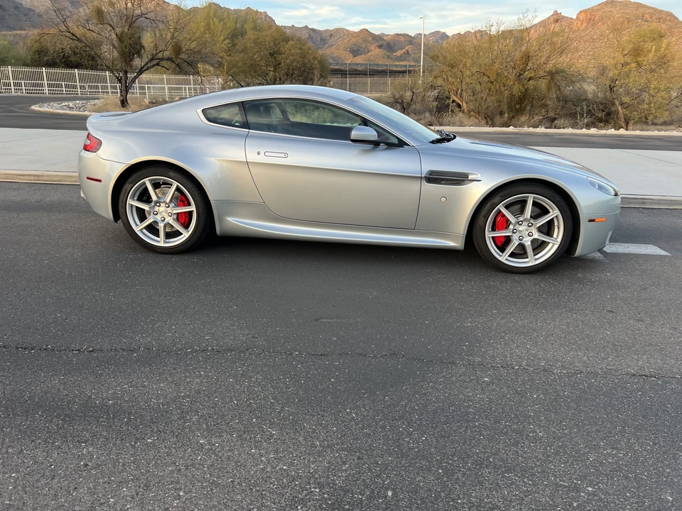 2007 Aston Martin V8 Vantage (2006-2017) - Image 27 of 31