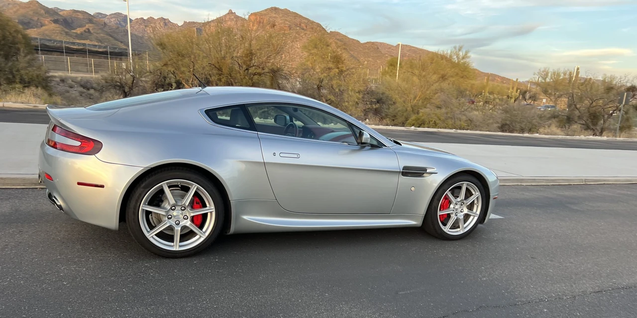 2007 Aston Martin V8 Vantage (2006-2017) - Image 25 of 31