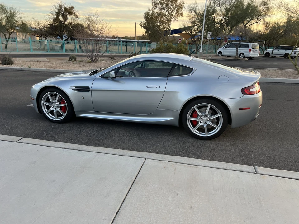 2007 Aston Martin V8 Vantage (2006-2017) - Image 9 of 31