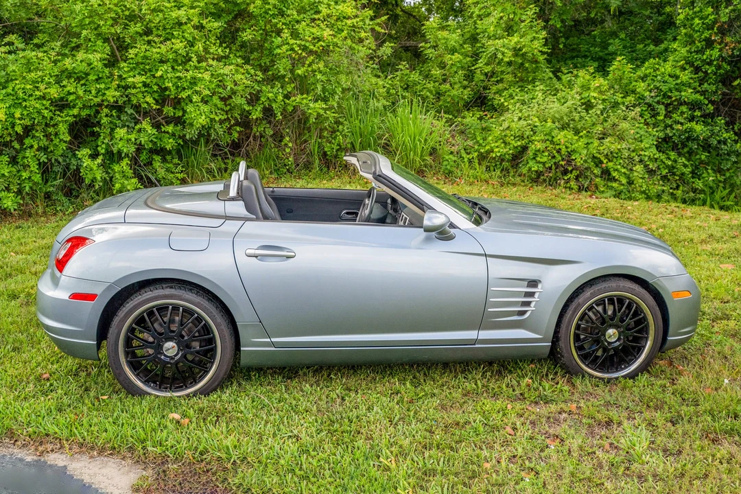 2007 Chrysler Crossfire - Image 5 of 31
