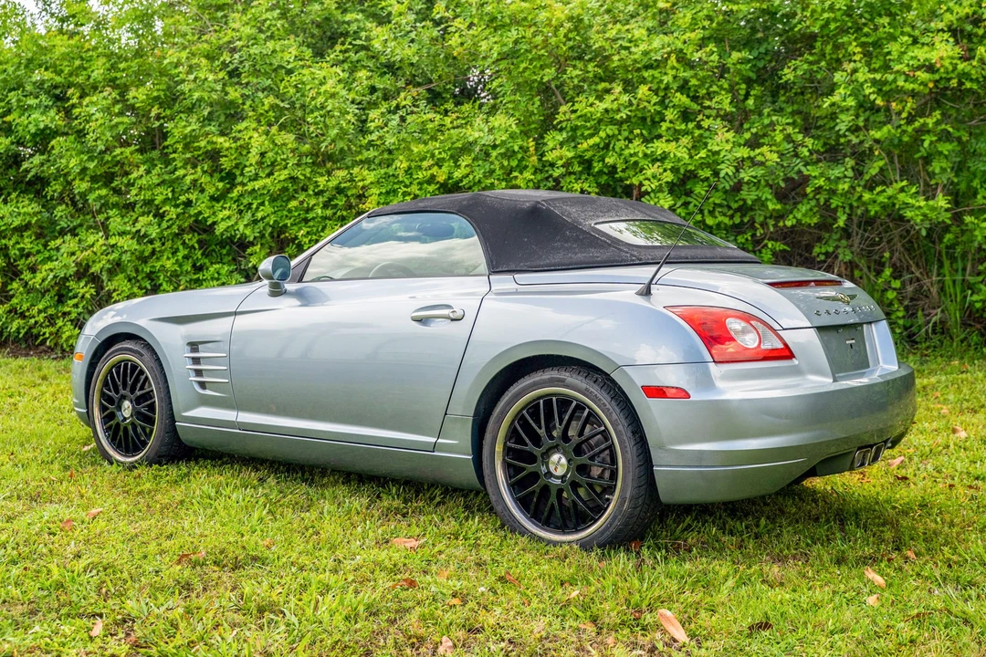 2007 Chrysler Crossfire - Image 14 of 31