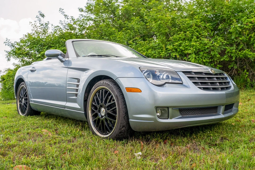 2007 Chrysler Crossfire - Image 4 of 31