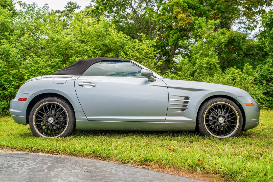 2007 Chrysler Crossfire - Image 13 of 31