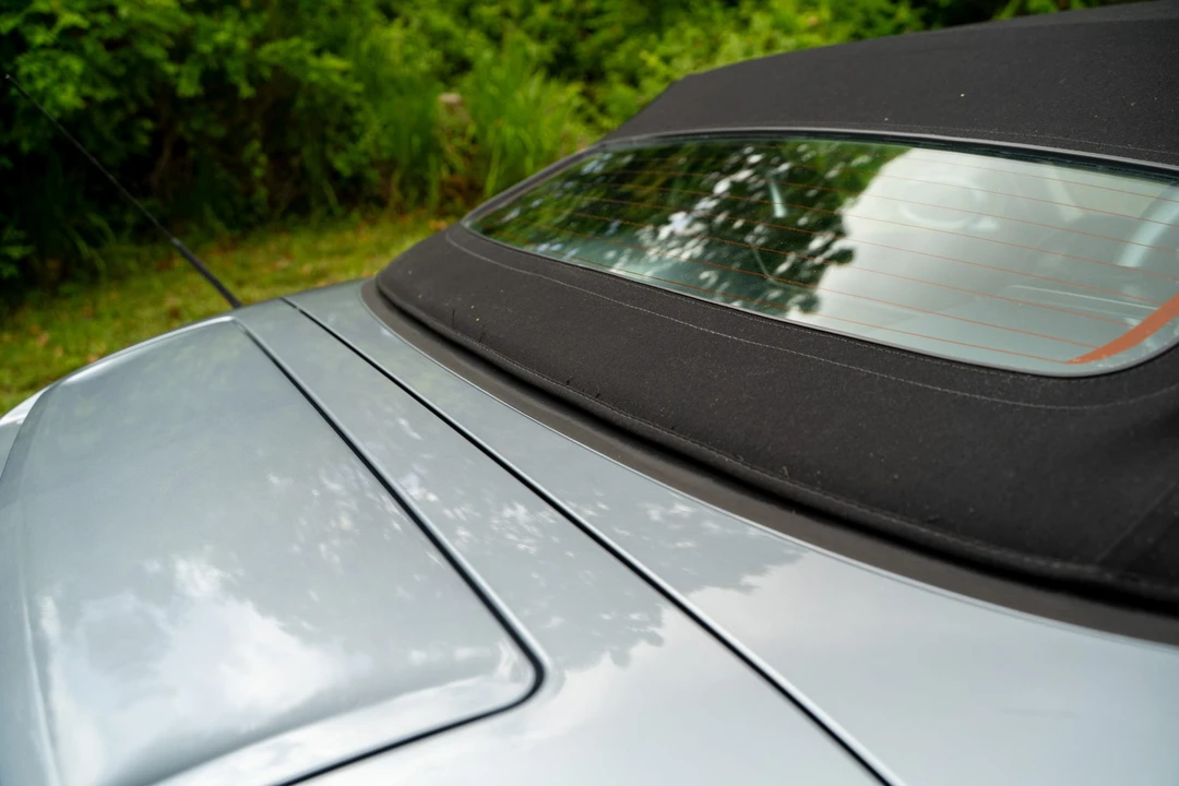 2007 Chrysler Crossfire - Image 22 of 31
