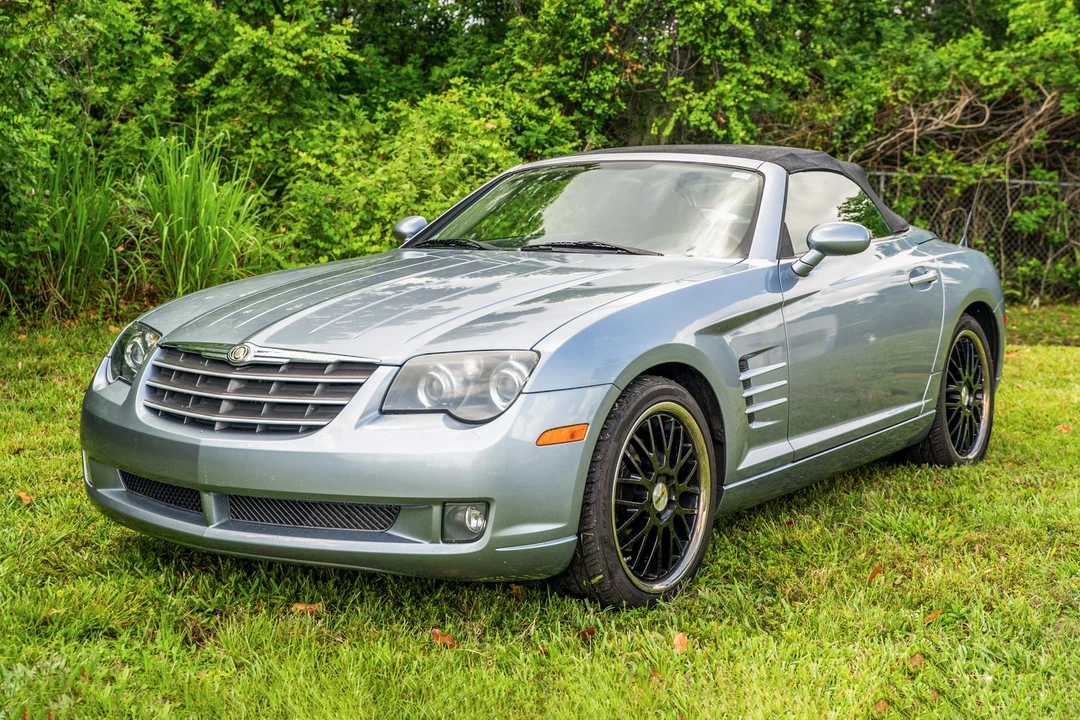 2007 Chrysler Crossfire - Image 10 of 31