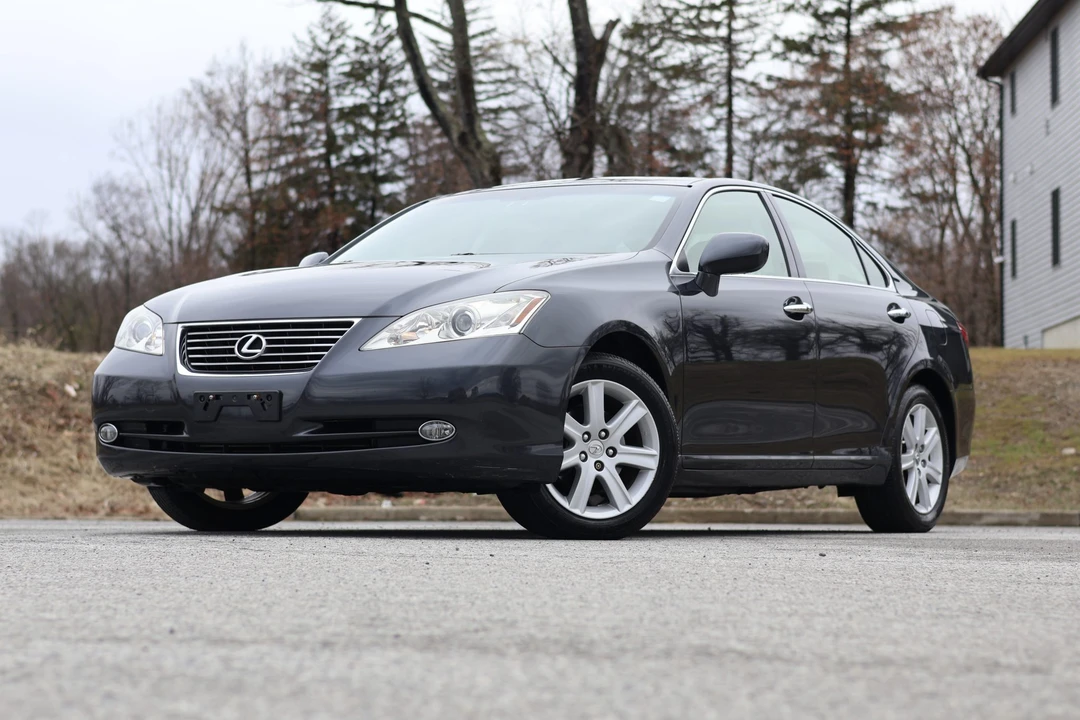 2007 Lexus ES 5th Gen - Image 3 of 31