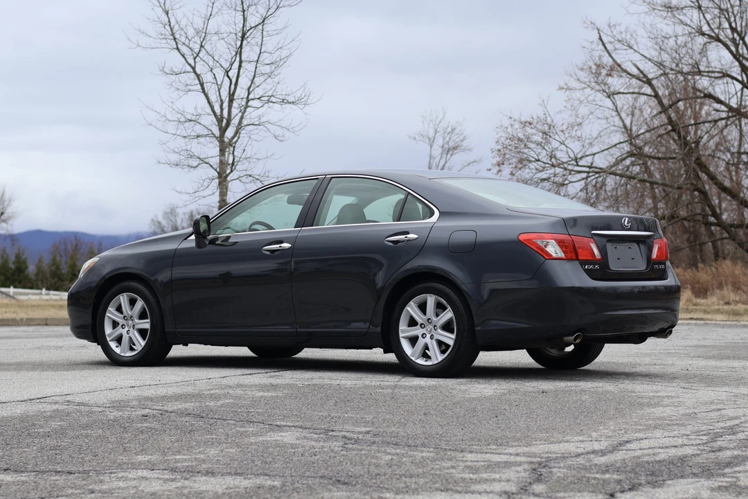 2007 Lexus ES 5th Gen - Image 7 of 31