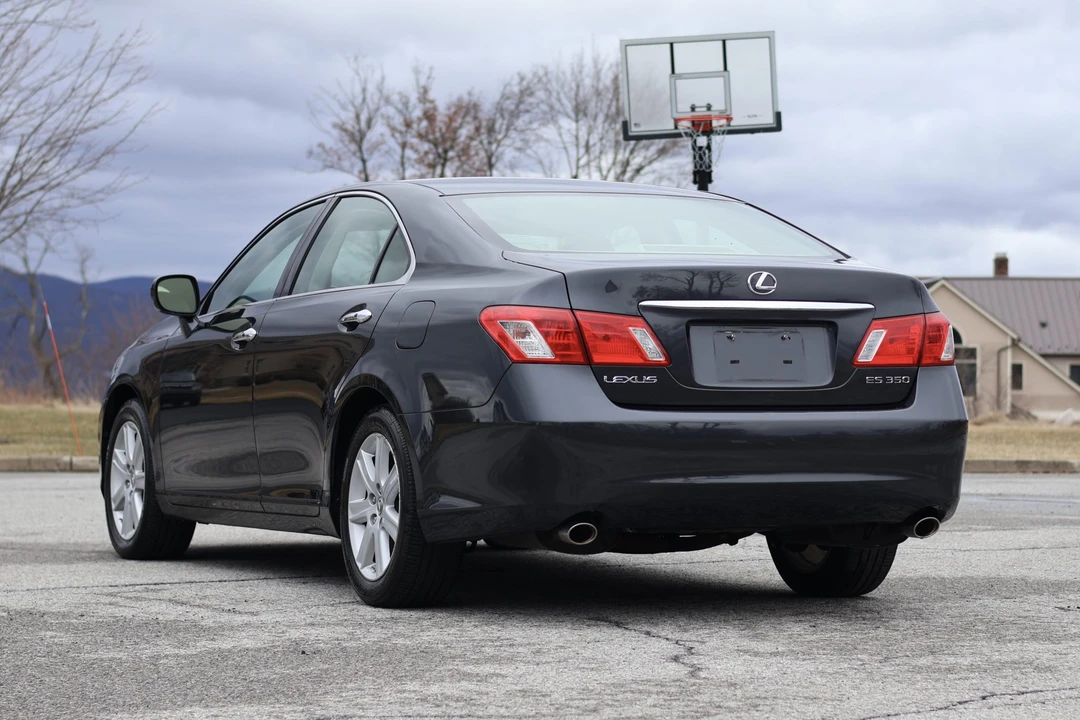 2007 Lexus ES 5th Gen - Image 8 of 31