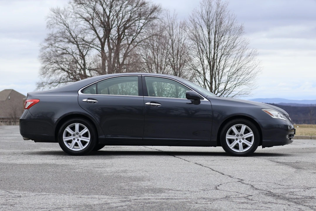2007 Lexus ES 5th Gen - Image 12 of 31