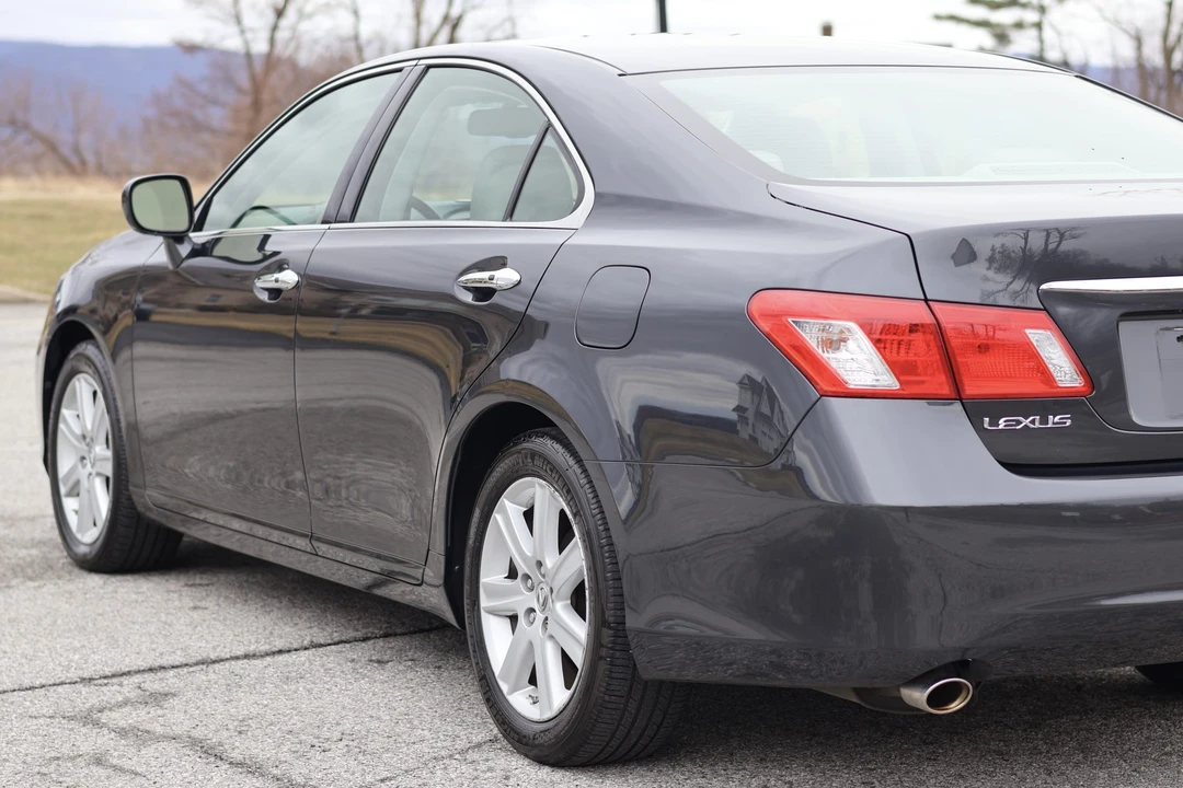 2007 Lexus ES 5th Gen - Image 24 of 31