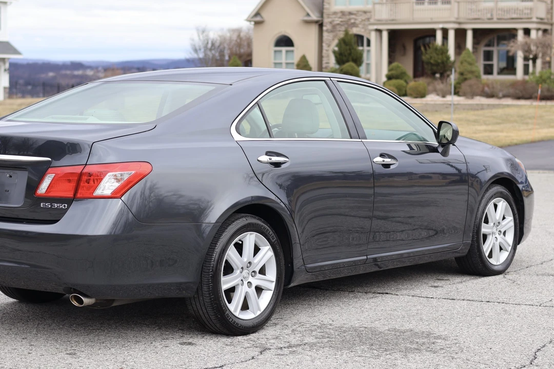2007 Lexus ES 5th Gen - Image 25 of 31