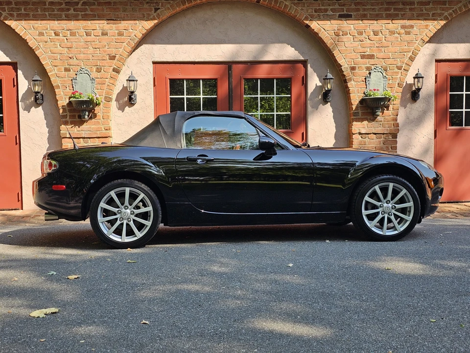 2007 Mazda NC MX-5 Miata - Image 19 of 31