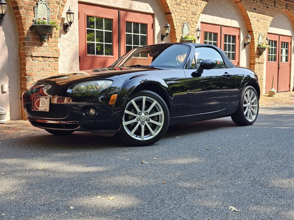 2007 Mazda NC MX-5 Miata - Image 2 of 31