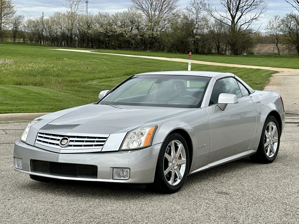 2008 Cadillac XLR - Image 5 of 31