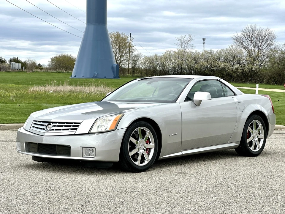 2008 Cadillac XLR - Image 8 of 31