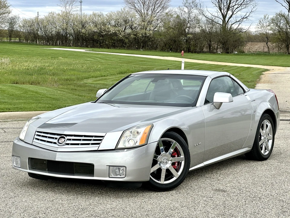 2008 Cadillac XLR - Image 3 of 31