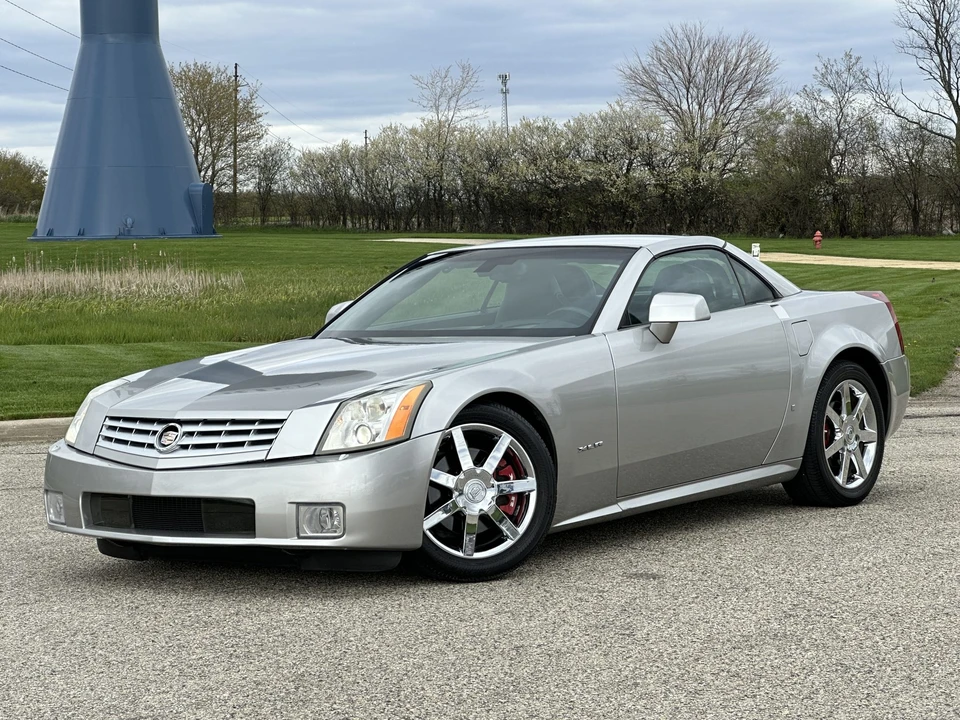 2008 Cadillac XLR - Image 12 of 31