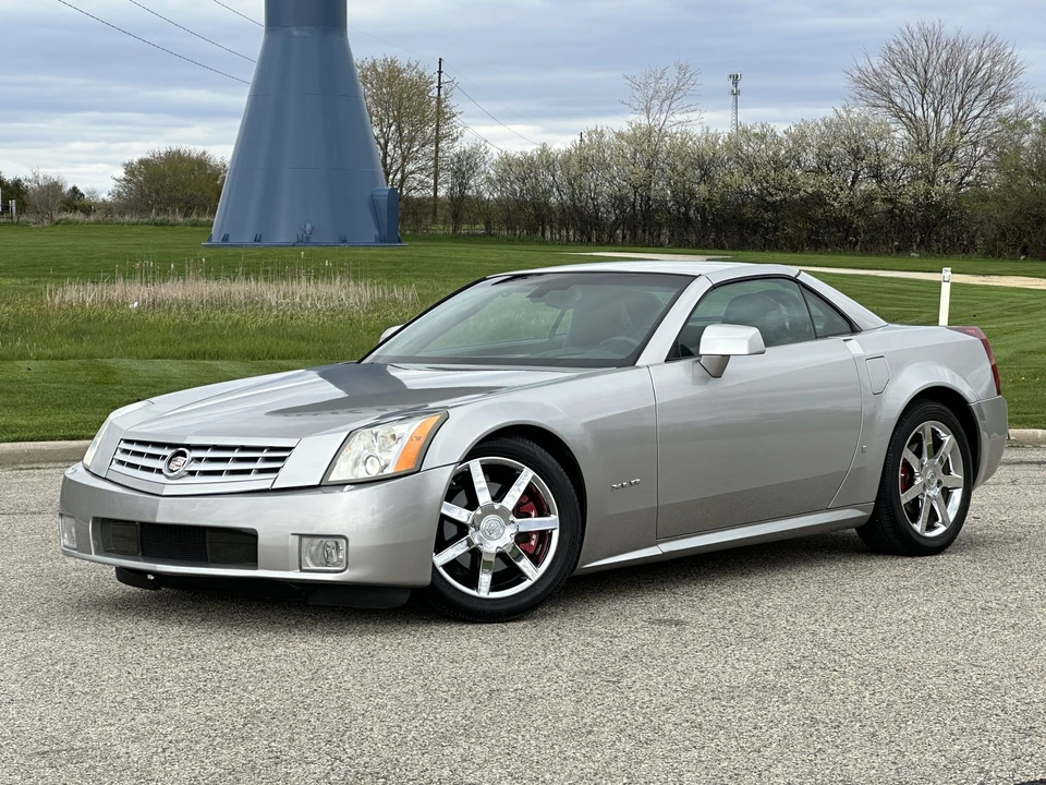 2008 Cadillac XLR - Image 11 of 31