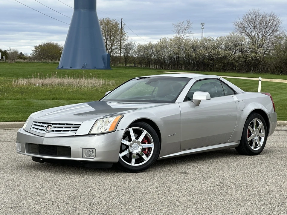 2008 Cadillac XLR - Image 10 of 31