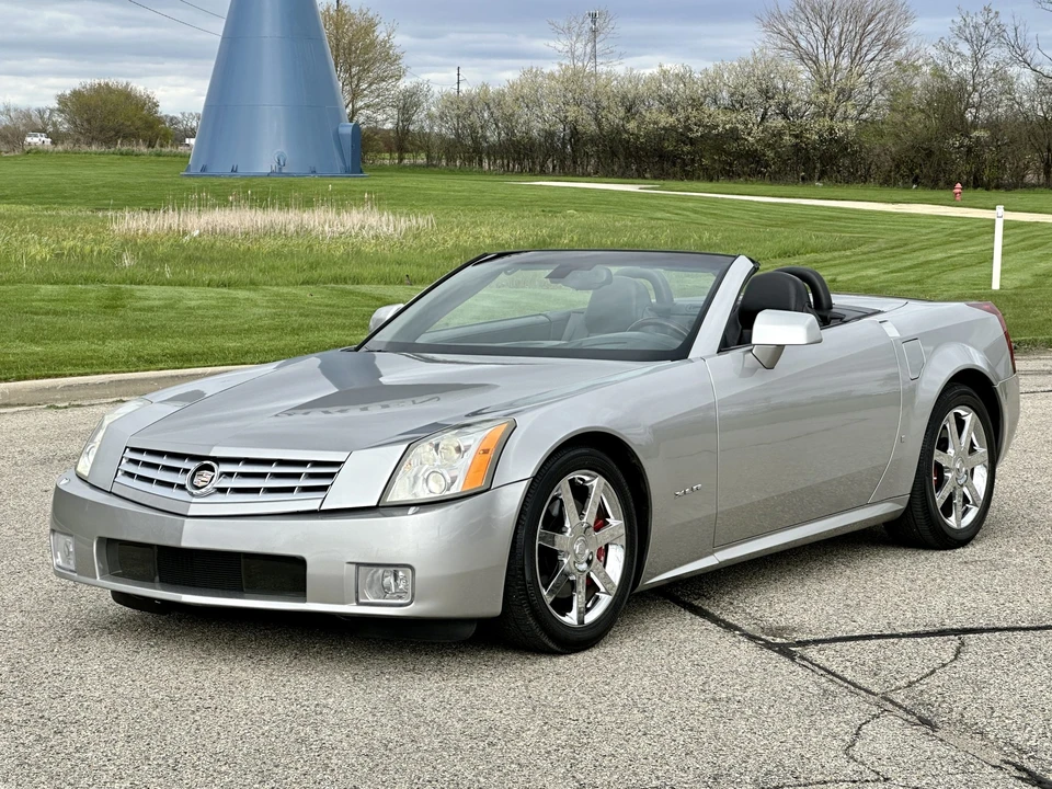 2008 Cadillac XLR - Image 28 of 31