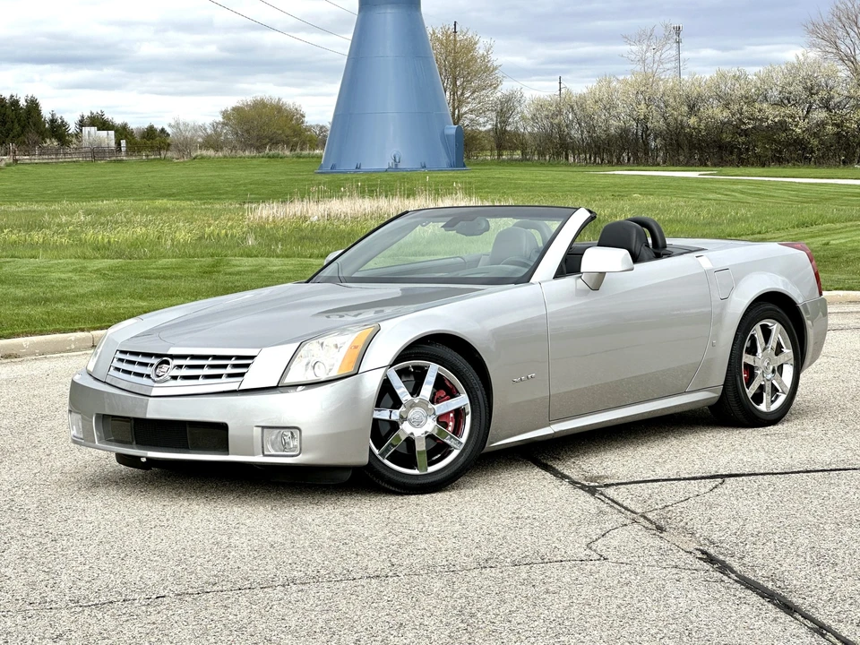 2008 Cadillac XLR - Image 25 of 31