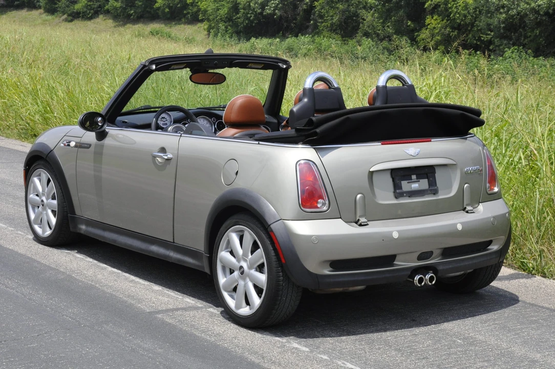 2008 Mini Mini 1st Gen - Image 12 of 31