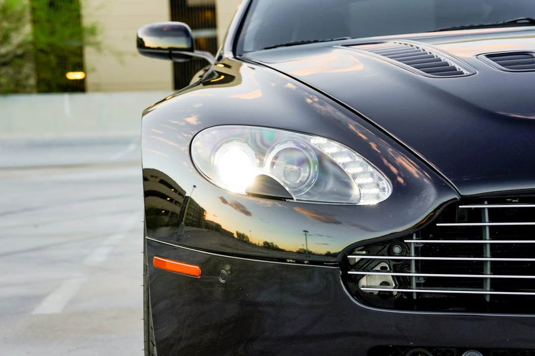 2009 Aston Martin V8 Vantage (2006-2017) - Image 19 of 31