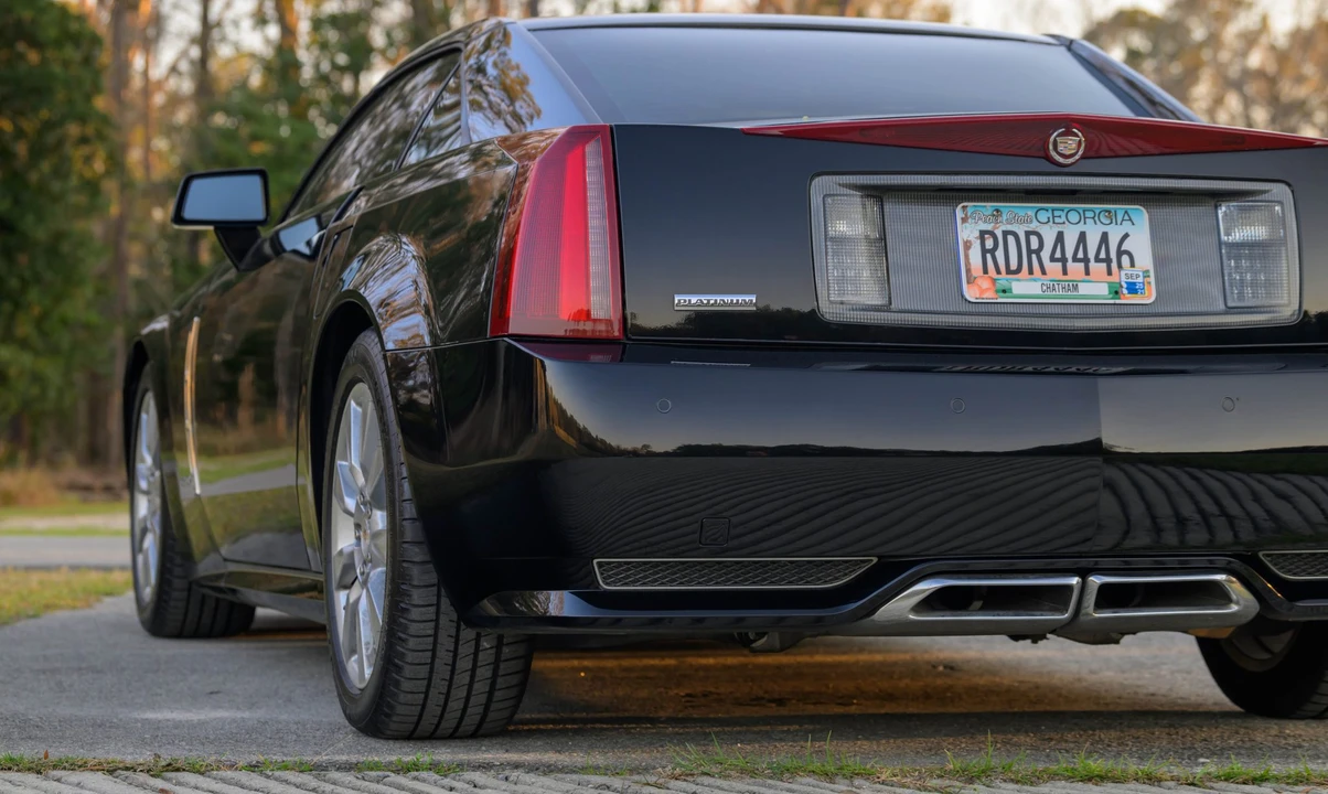 2009 Cadillac XLR - Image 13 of 31