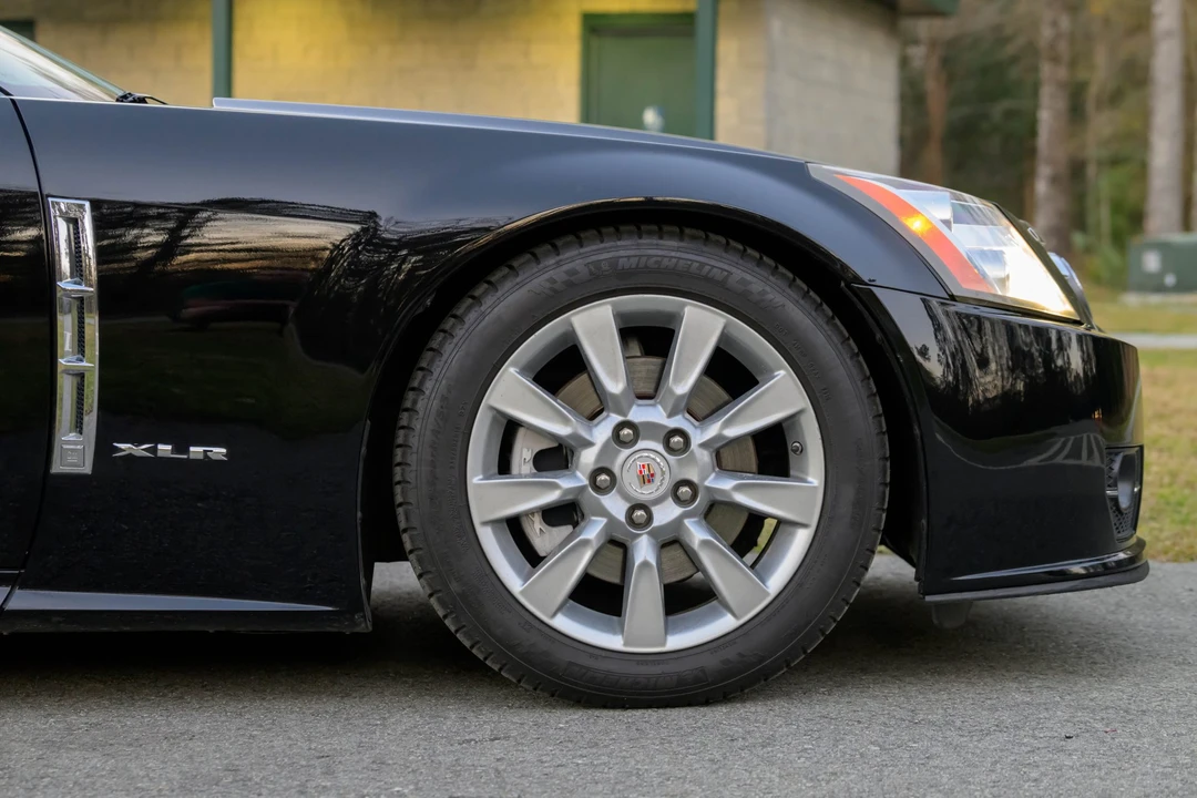 2009 Cadillac XLR - Image 27 of 31