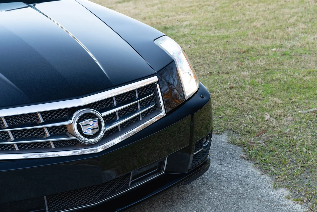 2009 Cadillac XLR - Image 18 of 31