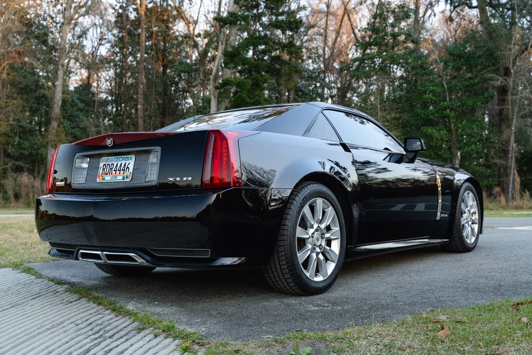 2009 Cadillac XLR - Image 6 of 31
