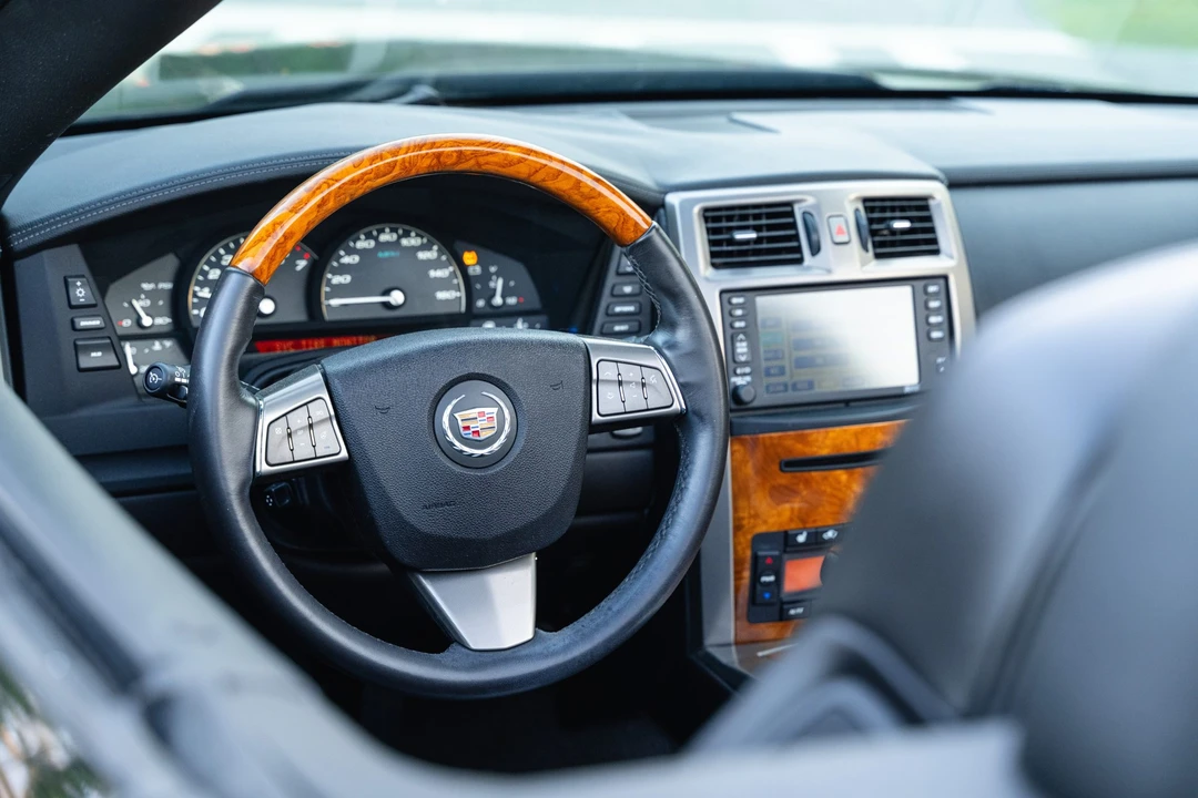2009 Cadillac XLR - Image 31 of 31